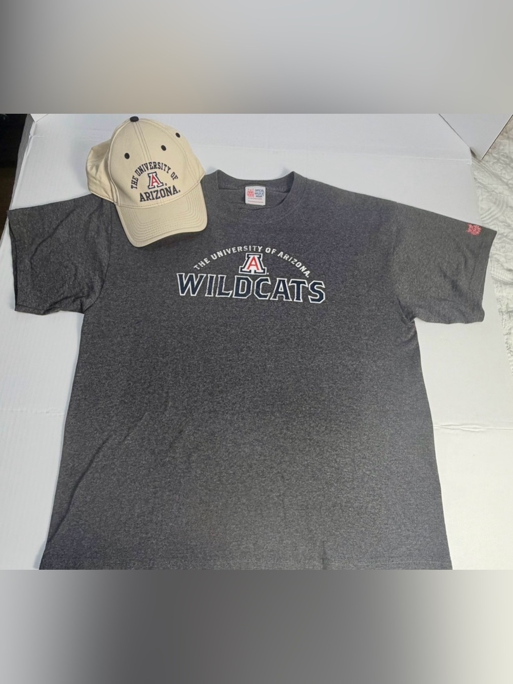 University of Arizona Wildcats Shirt & The Game Hat Set NCAA Gray Tan, L